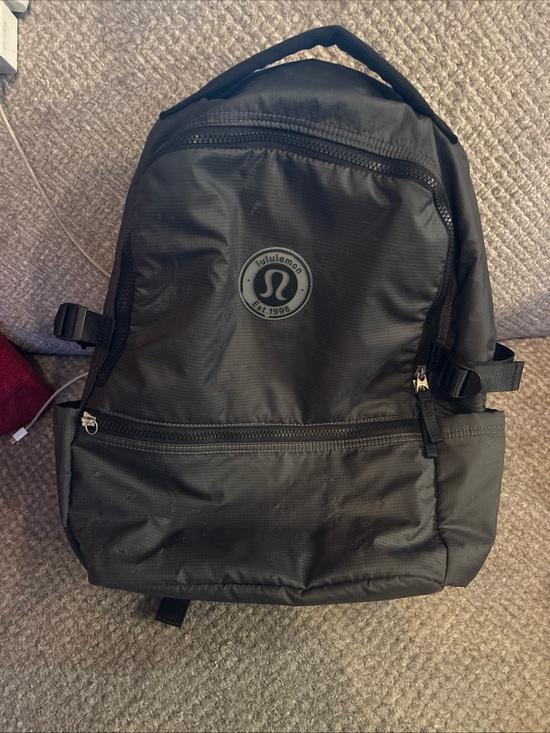 lululemon day out backpack black Every 2.0 23L (001) and a protein shake or water bottle LULULEMON New Crew Backpack 22